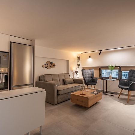 Demeter'S Loft-Stylish Exclusive Athenian Retreat Apartment Bagian luar foto